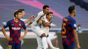 Players of soccer club Bayern Munich celebrate a goal against Barcelona on Friday.(Reuters Photo) Players of soccer club Bayern Munich celebrate a goal against Barcelona on Friday.(Reuters Photo)