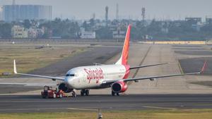A SpiceJet plane prepares to take-off. Scheduled international passenger flights continue to remain suspended in India since March 23 due to the coronavirus pandemic.(PTI) A SpiceJet plane prepares to take-off. Scheduled international passenger flights continue to remain suspended in India since March 23 due to the coronavirus pandemic.(PTI)