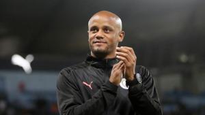 Vincent Kompany applauds fans after the match.(Action Images via Reuters)