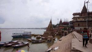 File photo: A view from around the ghats of the river Ganga in Varanasi, Uttar Pradesh.(Rajesh Kumar / Hindustan Times) File photo: A view from around the ghats of the river Ganga in Varanasi, Uttar Pradesh.(Rajesh Kumar / Hindustan Times)