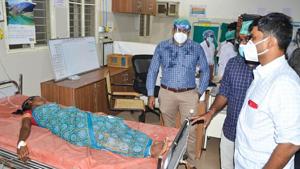 Chittoor district collector Narayana Bharat Gupta, superintendent of police Senthil Kumar rushed to the factory to supervise rescue operations. (HT Photo) Chittoor district collector Narayana Bharat Gupta, superintendent of police Senthil Kumar rushed to the factory to supervise rescue operations. (HT Photo)