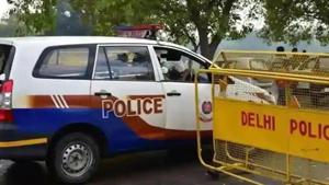A forensics and crime team was rushed to the spot and the weapon used by Kumar was seized.(HT File Photo) A forensics and crime team was rushed to the spot and the weapon used by Kumar was seized.(HT File Photo)
