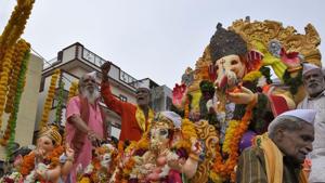 The BMC has also urged Ganesh mandals in prominent areas of Mumbai to follow the concept of ‘one ward-one Ganpati’ during this year’s Ganesh Chaturthi celebrations in view of the coronavirus outbreak.(Burhaan Kinu/HT PHOTO) The BMC has also urged Ganesh mandals in prominent areas of Mumbai to follow the concept of ‘one ward-one Ganpati’ during this year’s Ganesh Chaturthi celebrations in view of the coronavirus outbreak.(Burhaan Kinu/HT PHOTO)