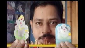 Satyanarayan Moharana has attempted to make the smallest miniature of Lord Ganesha.(ANI) Satyanarayan Moharana has attempted to make the smallest miniature of Lord Ganesha.(ANI)