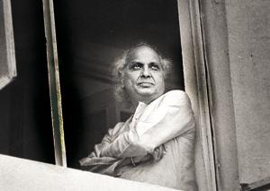 Pandit Jasraj belonged to the Mewati gharana. Pandit Jasraj belonged to the Mewati gharana.