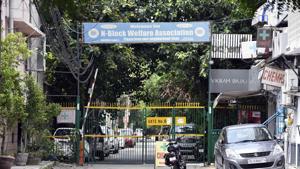 SDMC and DJB officials suspect the problem arose due to a “sudden” recharge of groundwater, the cause of which is still not known.(Sanjeev Verma/HT PHOTO) SDMC and DJB officials suspect the problem arose due to a “sudden” recharge of groundwater, the cause of which is still not known.(Sanjeev Verma/HT PHOTO)