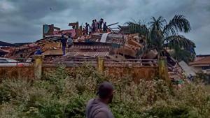 Rescue operations underway after a five-storeyed residential building collapsed in Raigad district of Maharashtra.(PTI) Rescue operations underway after a five-storeyed residential building collapsed in Raigad district of Maharashtra.(PTI)