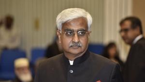 Prakash had said he was manhandled and assaulted in the course of the meeting. Police filed the case after the chief secretary was examined by a team of doctors at Ram Manohar Lohia hospital.(Sonu Mehta/HT PHOTO) Prakash had said he was manhandled and assaulted in the course of the meeting. Police filed the case after the chief secretary was examined by a team of doctors at Ram Manohar Lohia hospital.(Sonu Mehta/HT PHOTO)