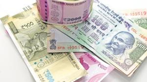 The face value of the seized notes is <span class='webrupee'>₹</span>1.34 lakh.(HT Photo) The face value of the seized notes is <span class='webrupee'>₹</span>1.34 lakh.(HT Photo)