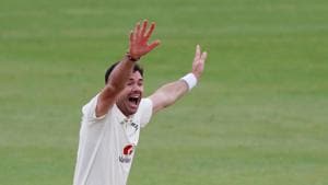 Cricket - Third Test - England v Pakistan - Ageas Bowl, Southampton, Britain - August 24, 2020 England's James Anderson celebrates taking the wicket of Pakistan's Abid Ali lbw, as play resumes behind closed doors following the outbreak of the coronavirus disease (COVID-19) Alastair Grant/Pool via REUTERS(REUTERS) Cricket - Third Test - England v Pakistan - Ageas Bowl, Southampton, Britain - August 24, 2020 England's James Anderson celebrates taking the wicket of Pakistan's Abid Ali lbw, as play resumes behind closed doors following the outbreak of the coronavirus disease (COVID-19) Alastair Grant/Pool via REUTERS(REUTERS)