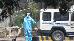 On Tuesday, Delhi recorded 1,544 new Covid-19 cases, the highest single-day spike in the viral outbreak in the national capital in 40 days, according to official data.(Sanchit Khanna/HT PHOTO) On Tuesday, Delhi recorded 1,544 new Covid-19 cases, the highest single-day spike in the viral outbreak in the national capital in 40 days, according to official data.(Sanchit Khanna/HT PHOTO)