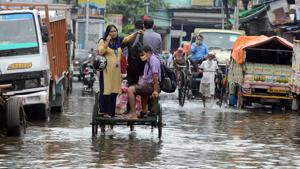 On Tuesday, the Santacruz weather observatory, representative of the suburbs and Mumbai, recorded 1,044 mm rain so far in August, crossing the August 2010 rain record of 1036.5mm.(ANI) On Tuesday, the Santacruz weather observatory, representative of the suburbs and Mumbai, recorded 1,044 mm rain so far in August, crossing the August 2010 rain record of 1036.5mm.(ANI)