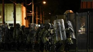 When police ordered protesters to disperse, the crowd responded by chanting “Black lives matter.” Police then fired rubber bullets.(Reuters Photo) When police ordered protesters to disperse, the crowd responded by chanting “Black lives matter.” Police then fired rubber bullets.(Reuters Photo)
