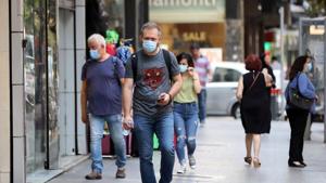 Lebanon reintroduced from August 19 the regime of an epidemiological emergency until September 7, with a curfew from 6:00 p.m. to 6:00 a.m.(Reuters file photo) Lebanon reintroduced from August 19 the regime of an epidemiological emergency until September 7, with a curfew from 6:00 p.m. to 6:00 a.m.(Reuters file photo)