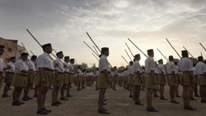 More than 1000 volunteer of the Rashtriya Swayamsevak Sangh ( RSS) have been engaged in this teaching exercise.(Hindustan Times) More than 1000 volunteer of the Rashtriya Swayamsevak Sangh ( RSS) have been engaged in this teaching exercise.(Hindustan Times)