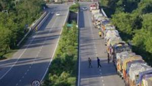 With the increase in awards and expanding highway construction, NHAI has got a good beginning for a year marred by the global outbreak of the Covid-19 pandemic.(PTI PHOTO.) With the increase in awards and expanding highway construction, NHAI has got a good beginning for a year marred by the global outbreak of the Covid-19 pandemic.(PTI PHOTO.)