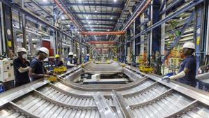 India’s economy contracted at a record 23.9% in the June quarter of FY21, underlining the extent of economic damage inflicted by the coronavirus pandemic.(File photo for representation) India’s economy contracted at a record 23.9% in the June quarter of FY21, underlining the extent of economic damage inflicted by the coronavirus pandemic.(File photo for representation)