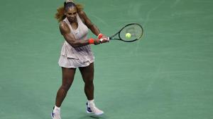 Serena Williams returns a shot.(Getty Images) Serena Williams returns a shot.(Getty Images)
