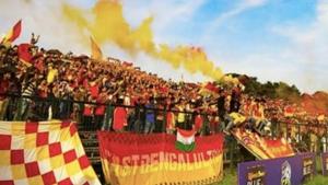 East Bengal fans cheer for their club(Twitter) East Bengal fans cheer for their club(Twitter)