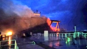 Indian and Sri Lankan authorities are liaisoning continuously to put off the fire expeditiously and they have deployed various assets for the purpose.(ANI/Twitter) Indian and Sri Lankan authorities are liaisoning continuously to put off the fire expeditiously and they have deployed various assets for the purpose.(ANI/Twitter)