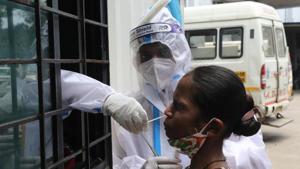 With the highest single-day spike of 86,432 fresh Covid-19 cases and 1,089 deaths on Saturday, India’s tally stands at 4,023,179, according to the Union health ministry.(HT PHOTO) With the highest single-day spike of 86,432 fresh Covid-19 cases and 1,089 deaths on Saturday, India’s tally stands at 4,023,179, according to the Union health ministry.(HT PHOTO)