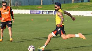 Virat Kohli indulges in a session of football(Image Courtesy: Virat Kohli/Instagram) Virat Kohli indulges in a session of football(Image Courtesy: Virat Kohli/Instagram)