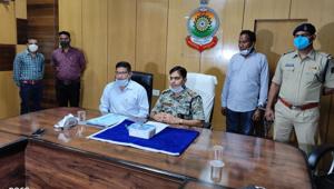 Preliminary investigation has revealed that he had illegally brought the diamonds from Payalikhand area of the district and was going to sell them in Odisha.(Sourced) Preliminary investigation has revealed that he had illegally brought the diamonds from Payalikhand area of the district and was going to sell them in Odisha.(Sourced)