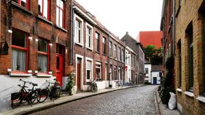 As Europe’s meanest tourist summer season in history is starting to draw to a close, COVID-19 is yet to loosen its suffocating grip on the continent. (Representational Image)(Unsplash) As Europe’s meanest tourist summer season in history is starting to draw to a close, COVID-19 is yet to loosen its suffocating grip on the continent. (Representational Image)(Unsplash)