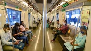 Commuters in a train after the Delhi Metro resumed services Monday.(PTI) Commuters in a train after the Delhi Metro resumed services Monday.(PTI)