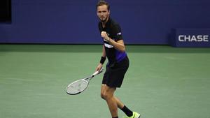 Daniil Medvedev of Russia celebrates a point during his Men’s Singles fourth round match against Frances Tiafoe.(Getty Images) Daniil Medvedev of Russia celebrates a point during his Men’s Singles fourth round match against Frances Tiafoe.(Getty Images)