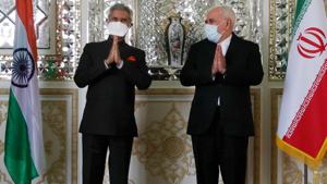 In a tweet, Jaishankar described his meeting with Zarif as “productive”.(AP) In a tweet, Jaishankar described his meeting with Zarif as “productive”.(AP)
