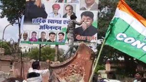 A leader on condition of anonymity said that some people first tried to enter inside the meeting and when denied shouted slogans against Raghu Sharma and tore posters. (HT Photo ) A leader on condition of anonymity said that some people first tried to enter inside the meeting and when denied shouted slogans against Raghu Sharma and tore posters. (HT Photo )