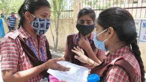 The committee was yet to recommend a colour but the new uniform will become applicable from next academic session (2021-22).(Himanshu Vyas/ HT photo) The committee was yet to recommend a colour but the new uniform will become applicable from next academic session (2021-22).(Himanshu Vyas/ HT photo)