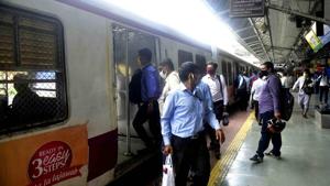 Local train services have been shut since March 22 and are currently available only for essential workers.(Anshuman Poyrekar/HT photo) Local train services have been shut since March 22 and are currently available only for essential workers.(Anshuman Poyrekar/HT photo)