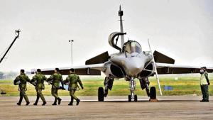 The Rafales have even flown in the Ladakh sector and the country’s eastern region, officials said, requesting anonymity.(HT photo) The Rafales have even flown in the Ladakh sector and the country’s eastern region, officials said, requesting anonymity.(HT photo)