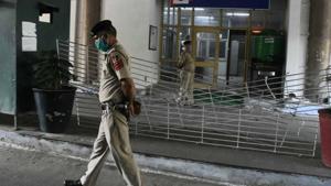Haryana police formed a special investigation team on Friday after a Muslim barber alleged his right arm was hacked off by four people in Panipat on August 24.(Keshav Singh/Hindustan Times) Haryana police formed a special investigation team on Friday after a Muslim barber alleged his right arm was hacked off by four people in Panipat on August 24.(Keshav Singh/Hindustan Times)