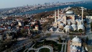 An aerial view shows deserted streets around Byzantine-era monument of Hagia Sophia or Ayasofya and the city during a two-day curfew which was imposed to prevent the spread of the coronavirus disease (Covid-19), in Istanbul.(REUTERS) An aerial view shows deserted streets around Byzantine-era monument of Hagia Sophia or Ayasofya and the city during a two-day curfew which was imposed to prevent the spread of the coronavirus disease (Covid-19), in Istanbul.(REUTERS)