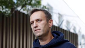 Russian opposition leader Alexei Navalny speaks with journalists after he was released from a detention centre in Moscow, Russia.(REUTERS) Russian opposition leader Alexei Navalny speaks with journalists after he was released from a detention centre in Moscow, Russia.(REUTERS)