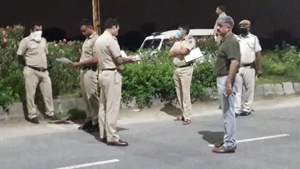The latest shooting took place on Sunday when the victim stopped at a traffic signal on a busy road in Patparganj.(HT Photo) The latest shooting took place on Sunday when the victim stopped at a traffic signal on a busy road in Patparganj.(HT Photo)