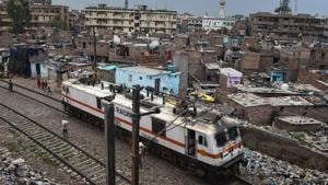 The Supreme Court has ordered the removal of 48,000 slum dwellings along railway tracks in Delhi.(HT PHOTO.) The Supreme Court has ordered the removal of 48,000 slum dwellings along railway tracks in Delhi.(HT PHOTO.)
