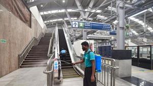 The e-passes can be booked from the ‘Pathadisha’ mobile app. Entry to the metro stations will only be allowed on showing the e-passes.(PTI) The e-passes can be booked from the ‘Pathadisha’ mobile app. Entry to the metro stations will only be allowed on showing the e-passes.(PTI)