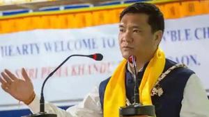 Last week, the CM had trekked 24 km for 11 hours to meet residents of a remote village located at a height of 14,500 feet above sea level.(HT PHOTO.) Last week, the CM had trekked 24 km for 11 hours to meet residents of a remote village located at a height of 14,500 feet above sea level.(HT PHOTO.)