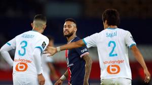 Soccer Football - Ligue 1 - Paris St Germain v Olympique de Marseille - Parc des Princes, Paris, France - September 13, 2020 Paris St Germain's Neymar clashes with Olympique de Marseille's Alvaro Gonzalez REUTERS/Gonzalo Fuentes(REUTERS) Soccer Football - Ligue 1 - Paris St Germain v Olympique de Marseille - Parc des Princes, Paris, France - September 13, 2020 Paris St Germain's Neymar clashes with Olympique de Marseille's Alvaro Gonzalez REUTERS/Gonzalo Fuentes(REUTERS)