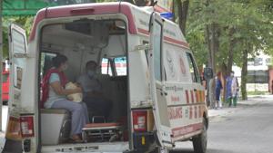 The patient alleges that the facilities at the Gorakhpur hospital were unhygienic and staff were callous.(HT Photo/Representative) The patient alleges that the facilities at the Gorakhpur hospital were unhygienic and staff were callous.(HT Photo/Representative)