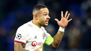 FILE PHOTO: Soccer Football - Champions League - Group G - Olympique Lyonnais v RB Leipzig - Groupama Stadium, Lyon, France - December 10, 2019 Olympique Lyonnais' Memphis Depay celebrates after the match REUTERS/Emmanuel Foudrot/File Photo(REUTERS) FILE PHOTO: Soccer Football - Champions League - Group G - Olympique Lyonnais v RB Leipzig - Groupama Stadium, Lyon, France - December 10, 2019 Olympique Lyonnais' Memphis Depay celebrates after the match REUTERS/Emmanuel Foudrot/File Photo(REUTERS)