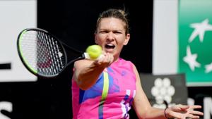 Tennis - WTA Premier 5 - Italian Open - Foro Italico, Rome, Italy - September 16, 2020 Romania's Simona Halep in action during her second round match against Italy's Jasmine Paolini(REUTERS) Tennis - WTA Premier 5 - Italian Open - Foro Italico, Rome, Italy - September 16, 2020 Romania's Simona Halep in action during her second round match against Italy's Jasmine Paolini(REUTERS)