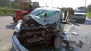 In terms of fatalities in road accidents, 56,288 people died in the first six months of this year compared to 79,678 in the same period last year, a drop of about 30%.(Ravi Kumar/HT file photo) In terms of fatalities in road accidents, 56,288 people died in the first six months of this year compared to 79,678 in the same period last year, a drop of about 30%.(Ravi Kumar/HT file photo)
