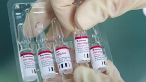 Serum Institute of India (SII) and ICMR have partnered for clinical development of two global vaccine candidates that are in different stages of trials. (Image used for representation).(REUTERS PHOTO.) Serum Institute of India (SII) and ICMR have partnered for clinical development of two global vaccine candidates that are in different stages of trials. (Image used for representation).(REUTERS PHOTO.)