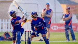 IPL 2020: Hardik Pandya goes big in the nets.(Mumbai Indians/Twitter) IPL 2020: Hardik Pandya goes big in the nets.(Mumbai Indians/Twitter)