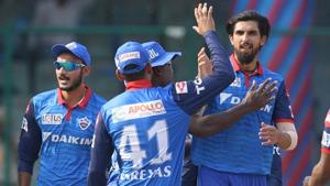 IPL2020: Delhi Capitals' Ishant Sharma has hurt hi back ahead of the KXIP match(PTI) IPL2020: Delhi Capitals' Ishant Sharma has hurt hi back ahead of the KXIP match(PTI)